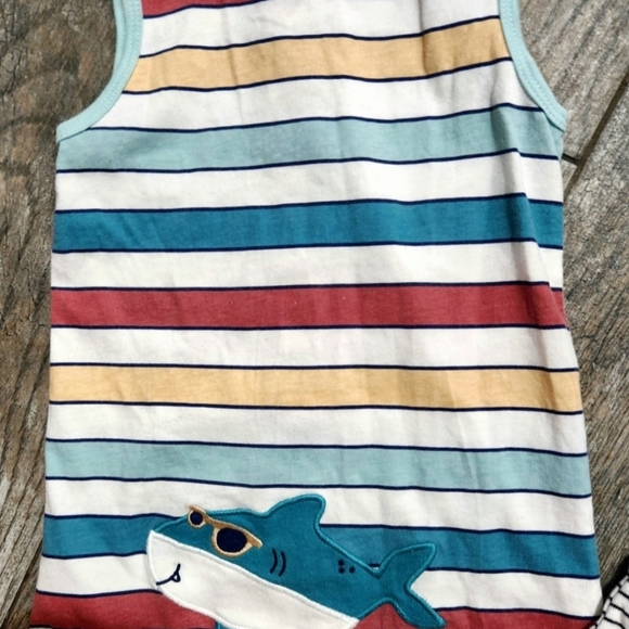 2 Euc/nwot!! CARTER'S 18M rompers - Picture 3 of 4